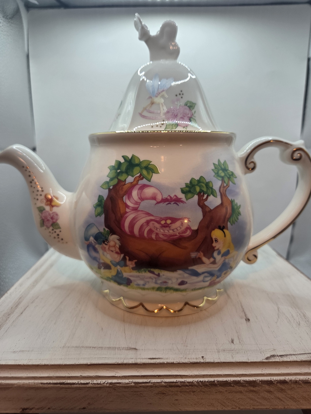 Alice In Wonderland Teapot Walt Disney World Disneyland Resort New in Box